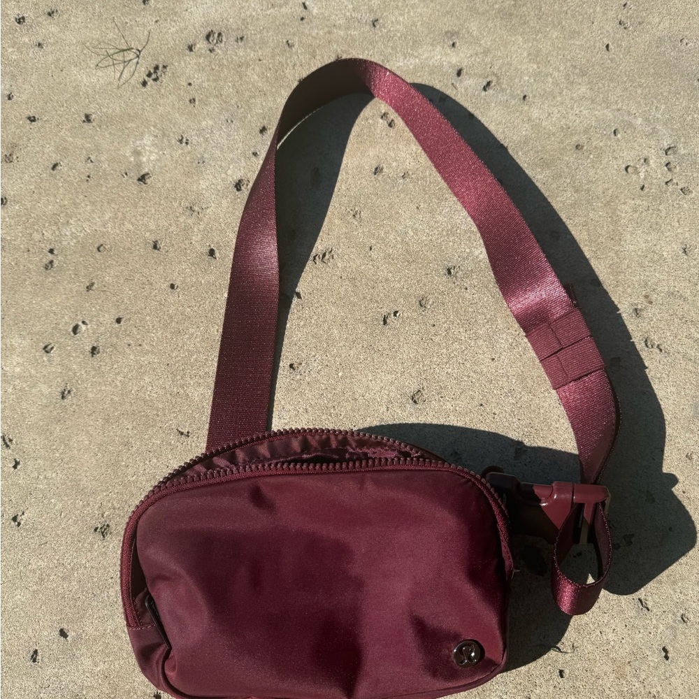 Lululemon Belt Bag Burgundy 1L